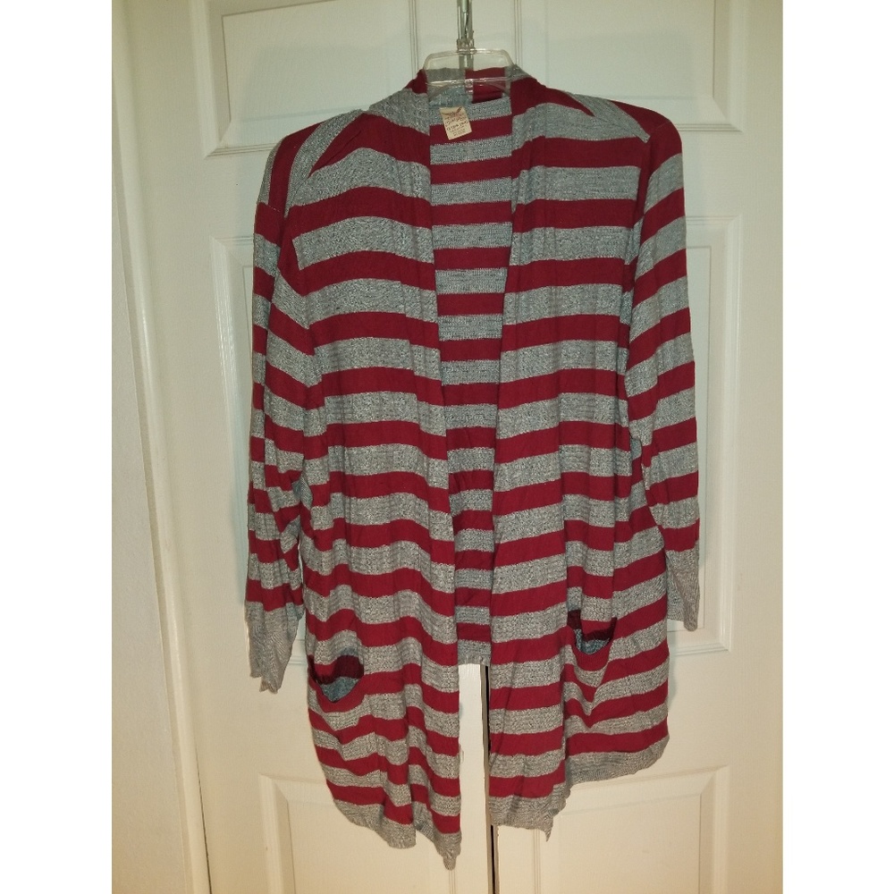 2 for 1 Faded Glory 4x Cardigans blue/tan red/gray - Picture 5 of 8